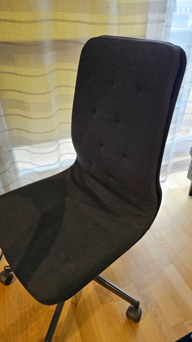 Krzesło konferencyjne, biurowe IKEA MULLFJÄLLET Naggen Ciemnoszary