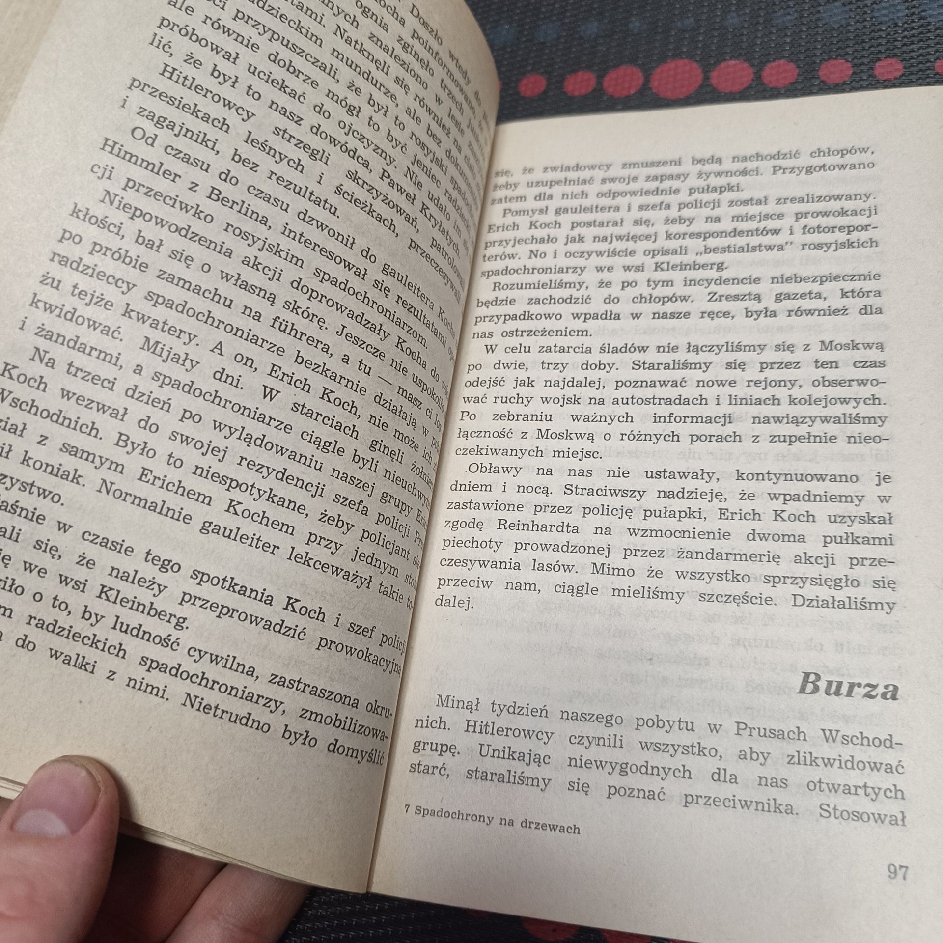 Książka spadochrony na drzewach Napoleon rydzewski