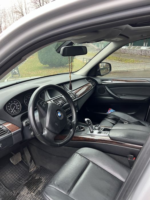 BMW Х5 Е70 2010