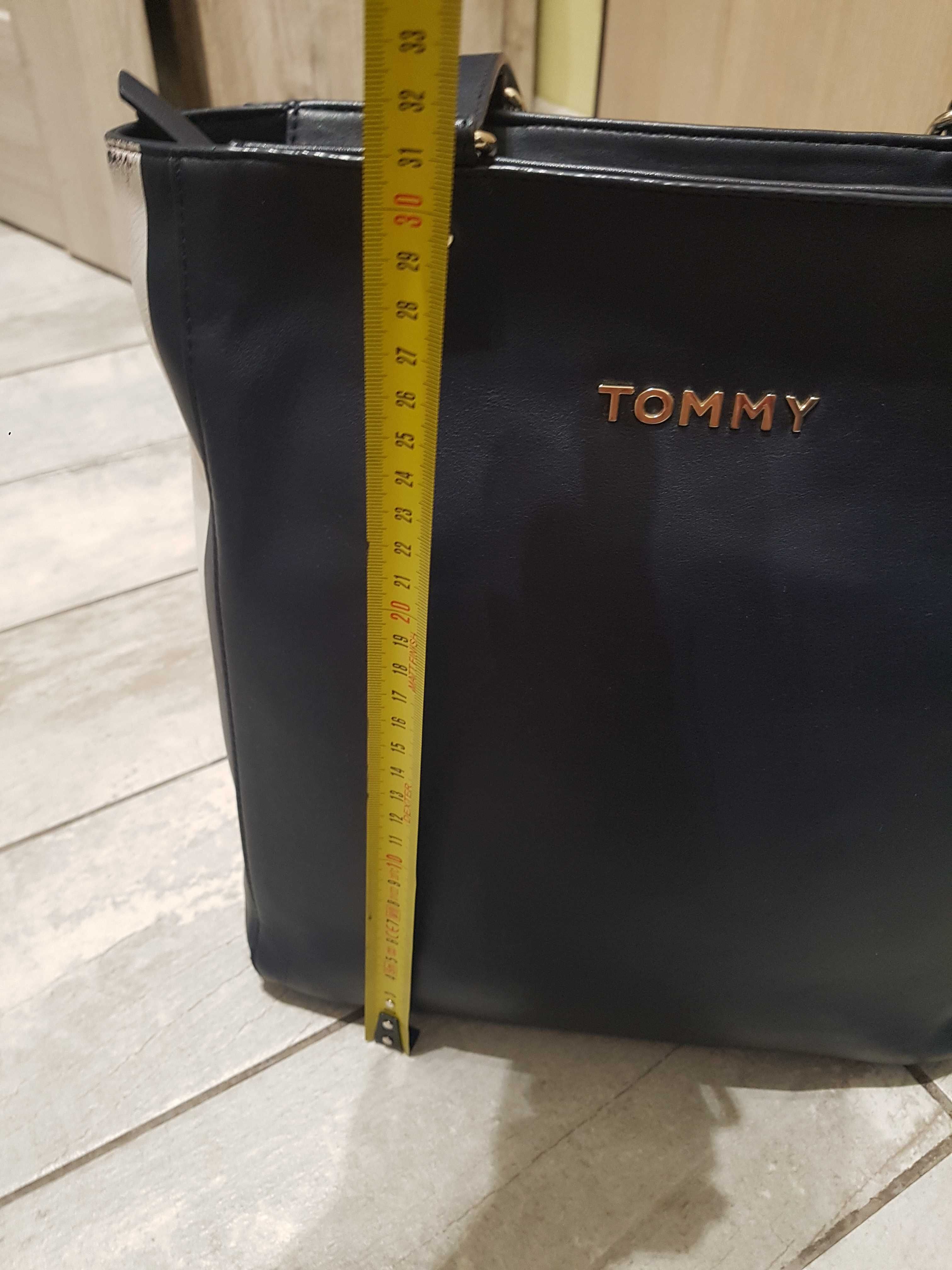 Torebka damska firmy Tommy Hilfiger