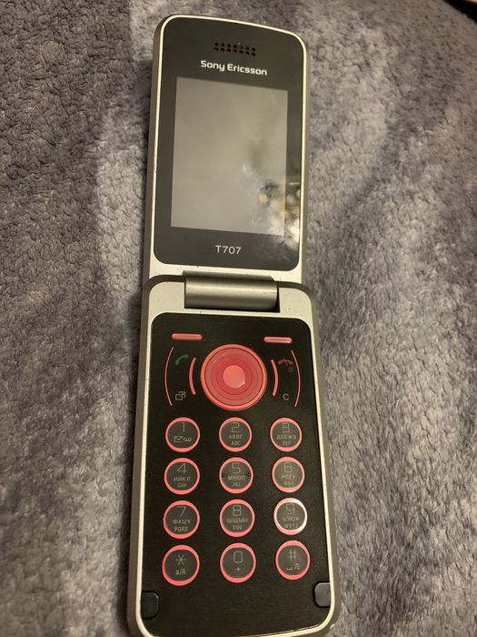 Телефон Sony Ericsson