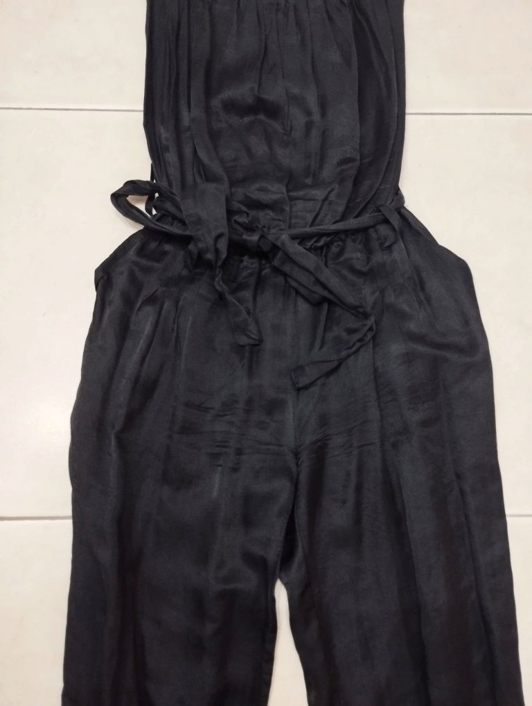 Macacão Preto da Stradivarius