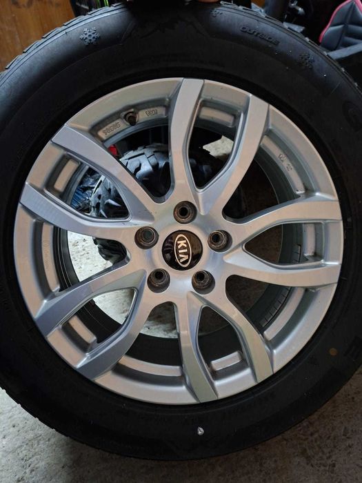 Felgi z oponami zimowymi KIA 225/60/R17