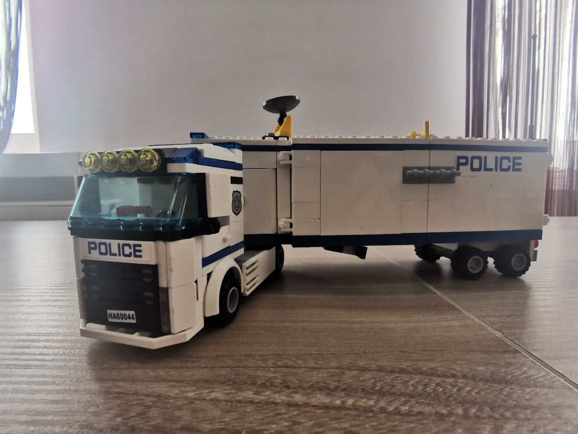 Zestaw 60044, Mobilna jednostka policji, LEGO® City