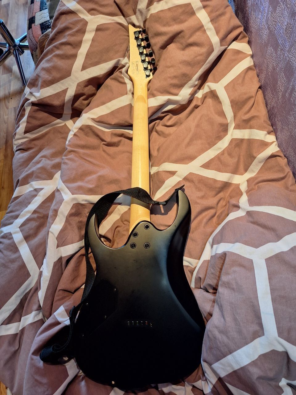 Электрогитара Ibanez GRG121DX