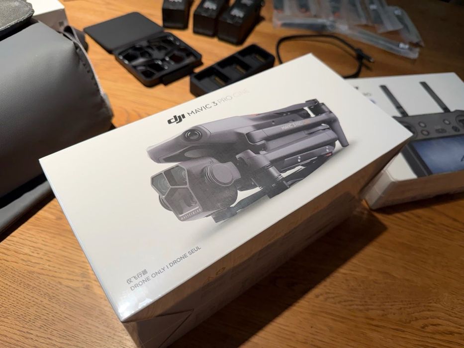 Dron DJI MAVIC 3 PRO CINE Premium Combo NOWY (po oficjalnej wymianie)