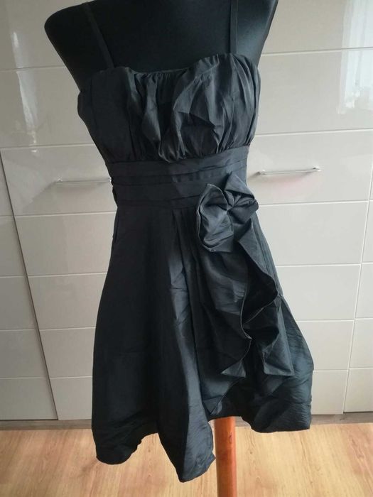 Sukienka czarna rozmiar S