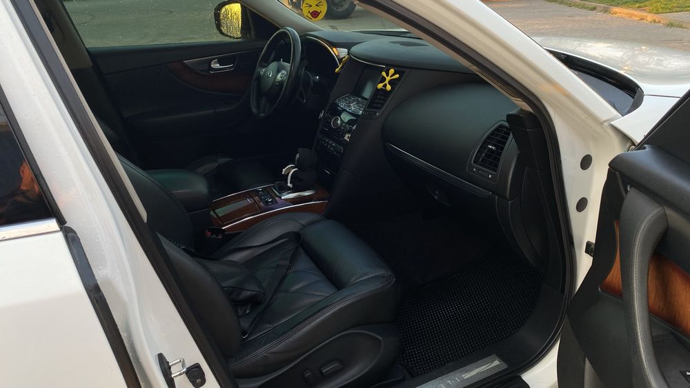 Продам Infiniti FX S51 2010 5.0