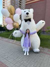Великий білий ведмідь Київ / аніматор ведмідь
