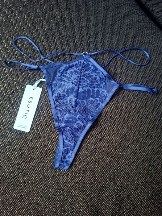 Stringi majtki esotiq nowe