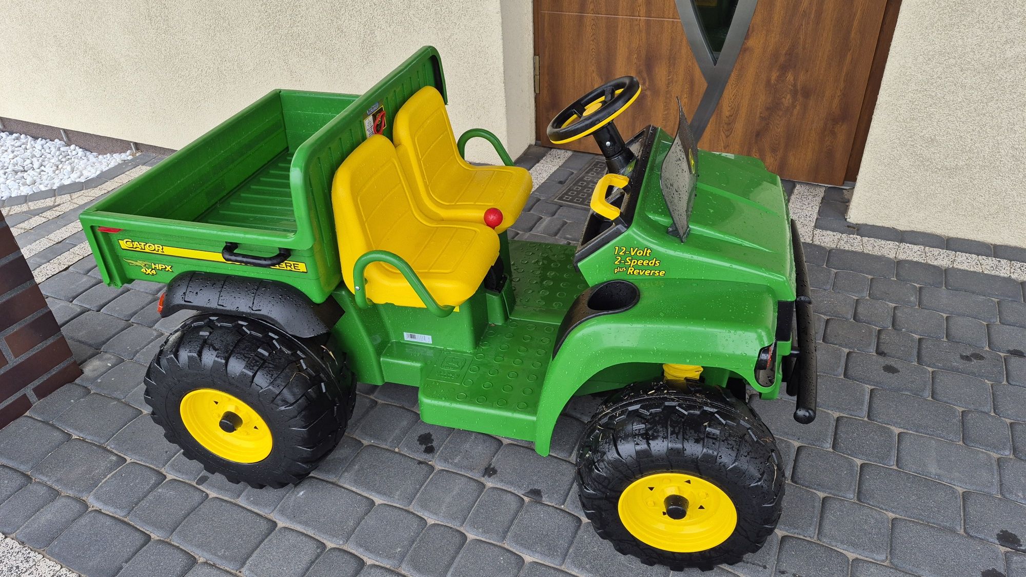 John Deere gator