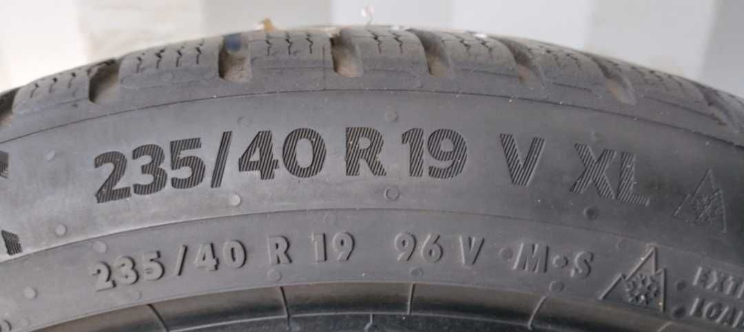 2X 235/40R19 96V Continental TS870P 11E