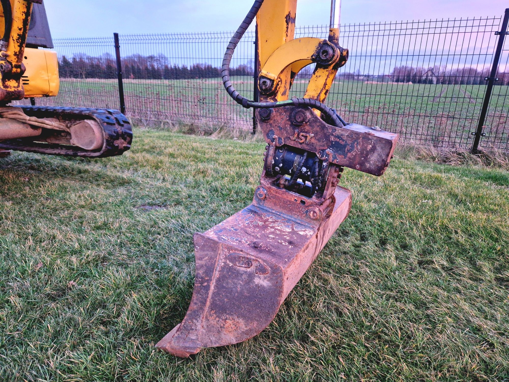 Minikoparka Komatsu PC16R 2012r glowica roto kubota Okazja!