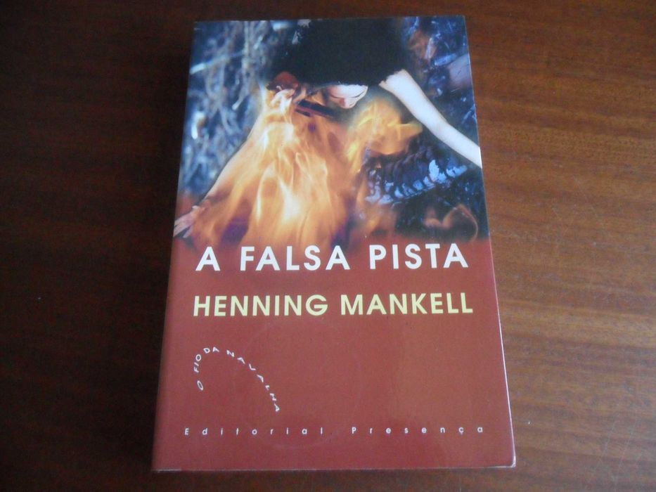 "A Falsa Pista" de Henning Mankell - 1ª Edição de 2002