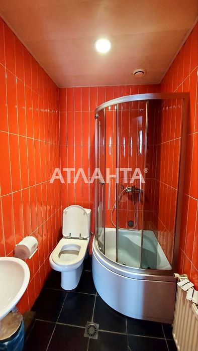 Земельна ділянка 26 соток з СТО, мийкою та готелем