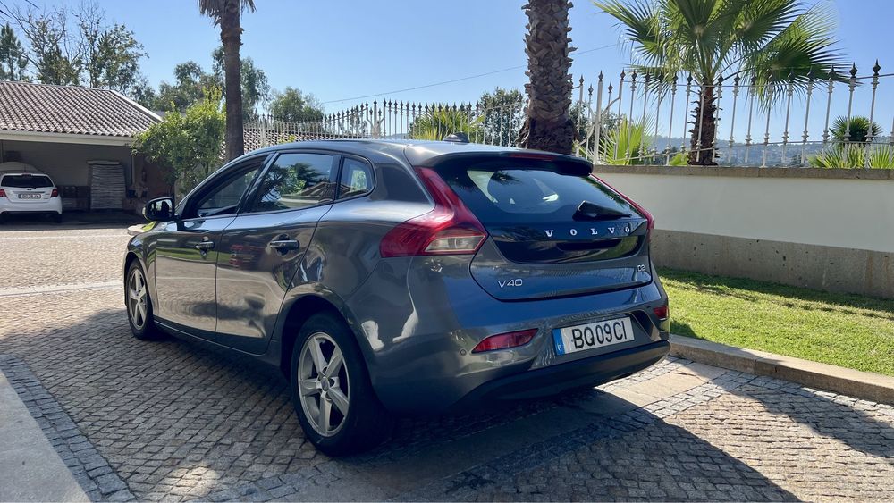 VOLVO V40 1.6 CX AUTOMÁTICA 2014