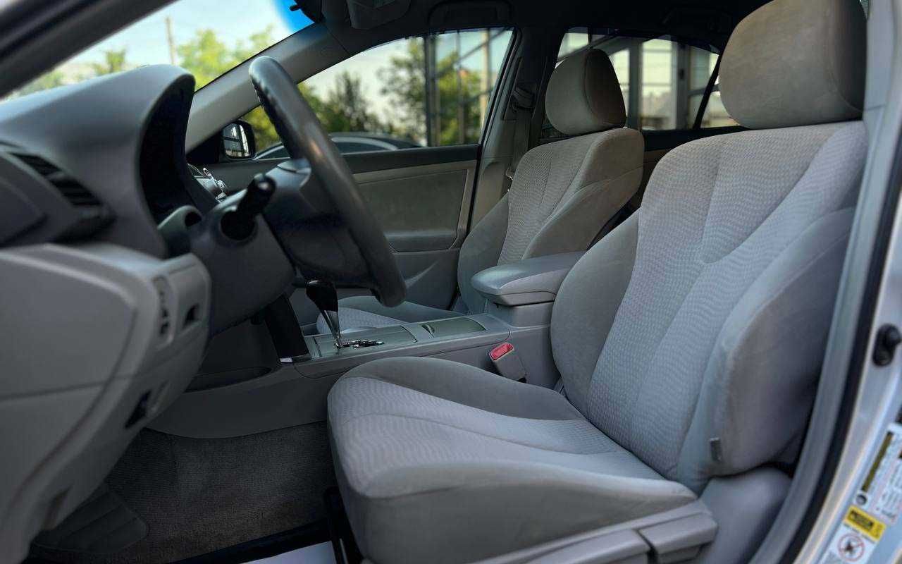 Toyota Camry 2011
