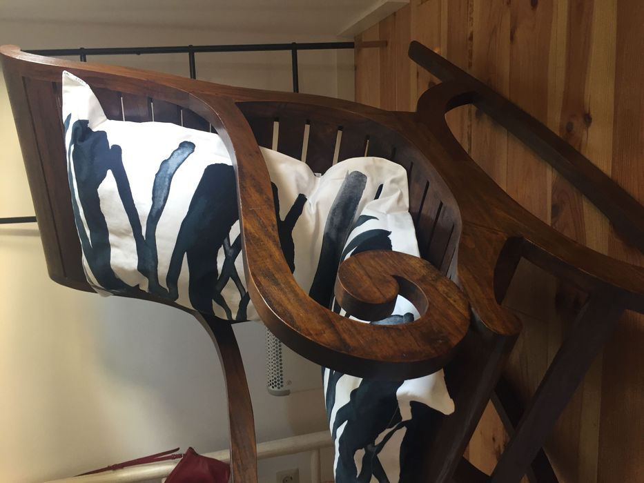 Cadeirão balouço madeira maciça