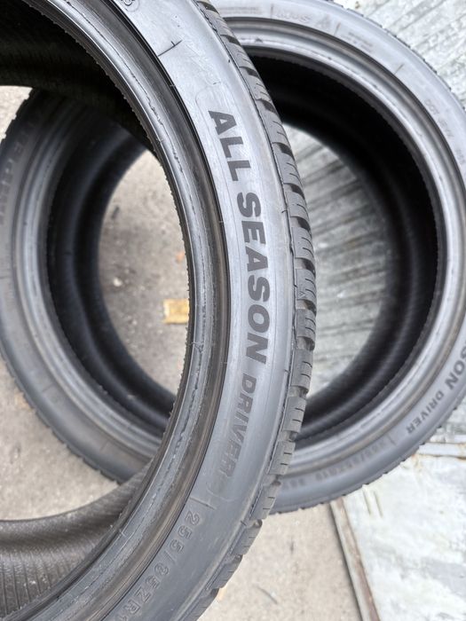 255-35-R19 . Всезонка. 23 рік Склад резини.