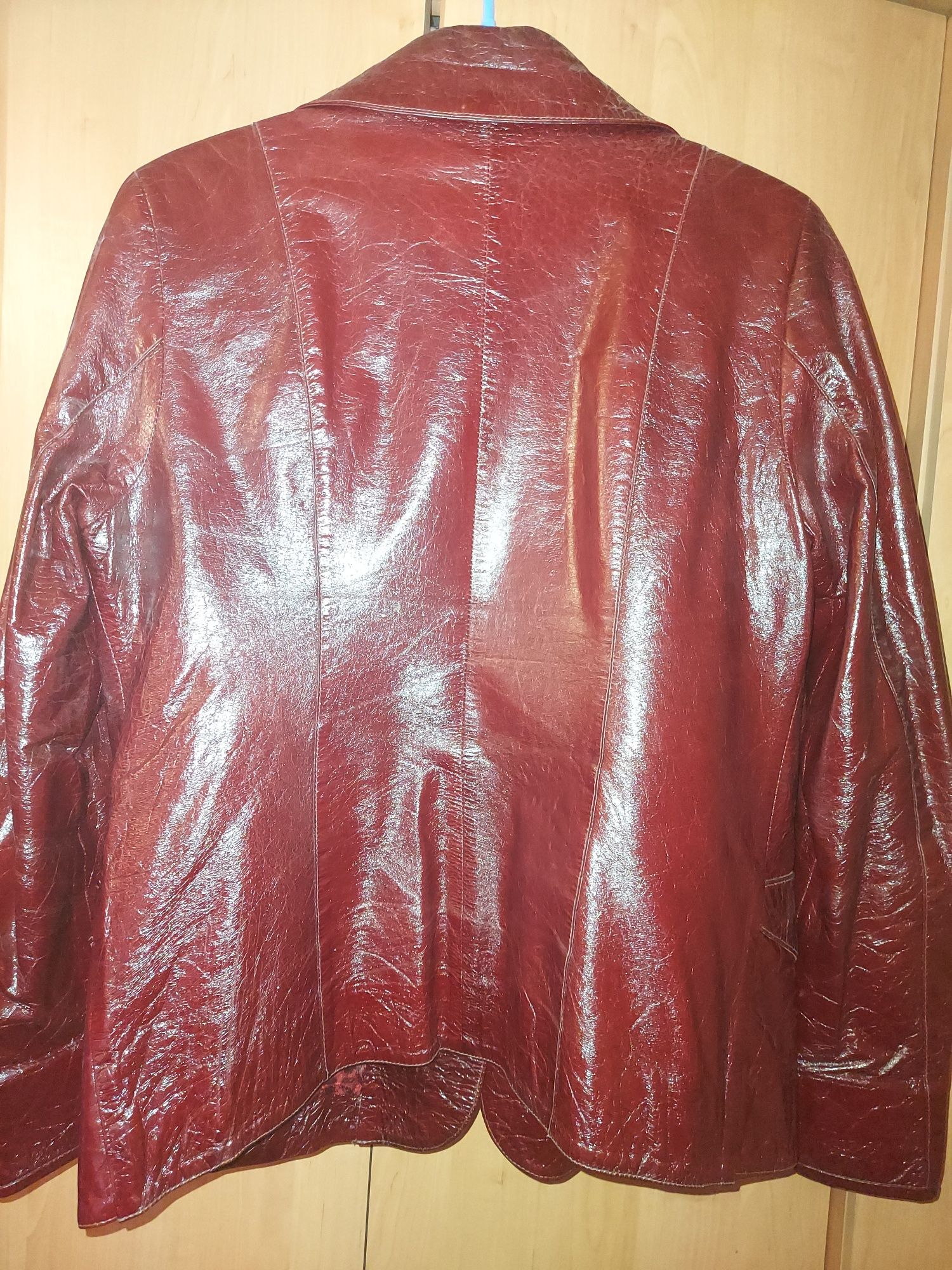Куртка- пиджак из натур лайковой кожи б/у