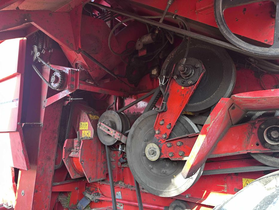 kombajn zbożowy Massey Ferguson MF 38