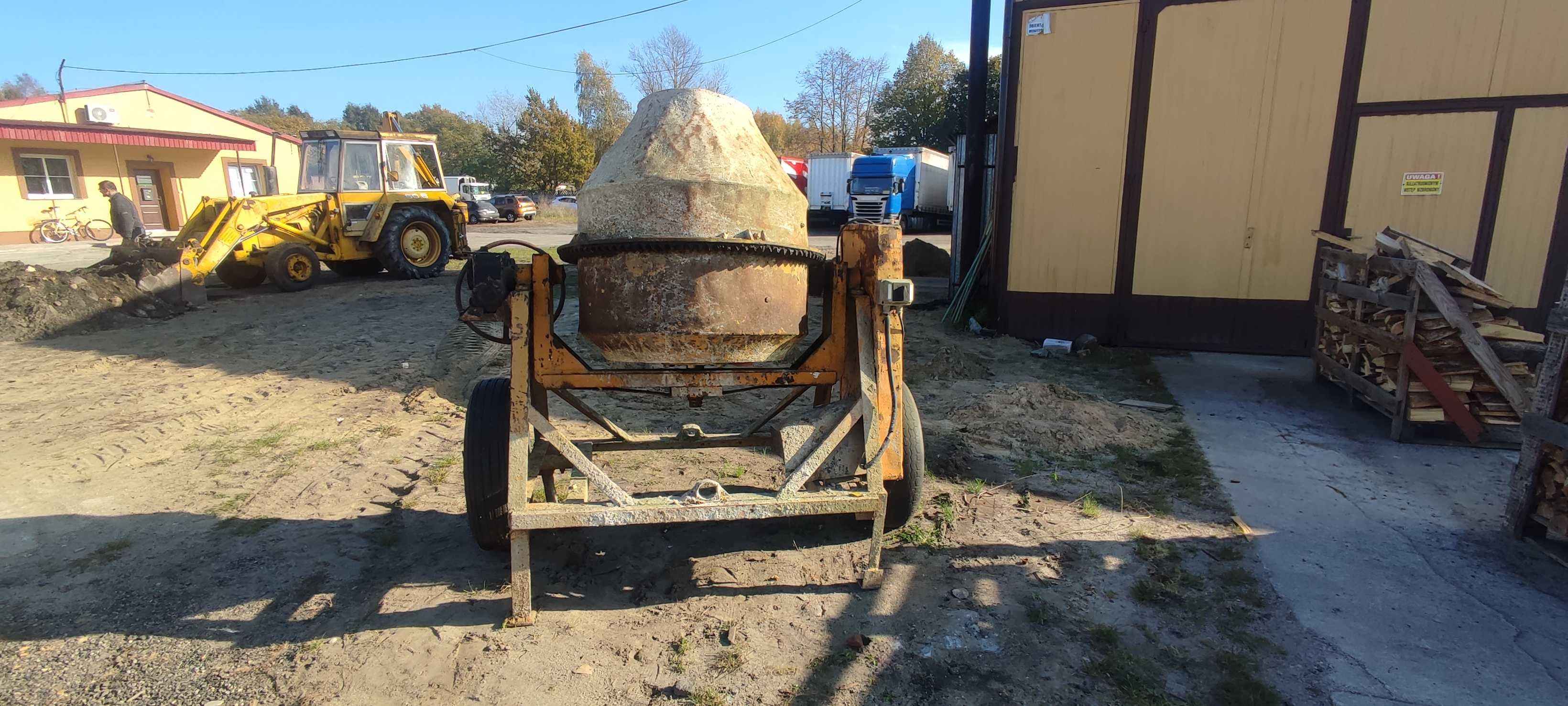 BETONIARKA 250L, Sprawna.