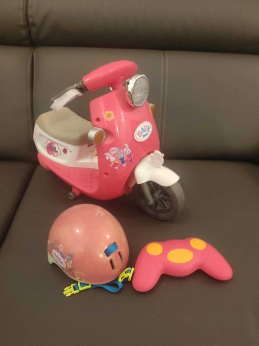 Skuter baby born dla lalek plus kask dla lalki baby born