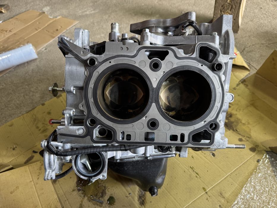 Блок циліндрів Subaru Forester Outback