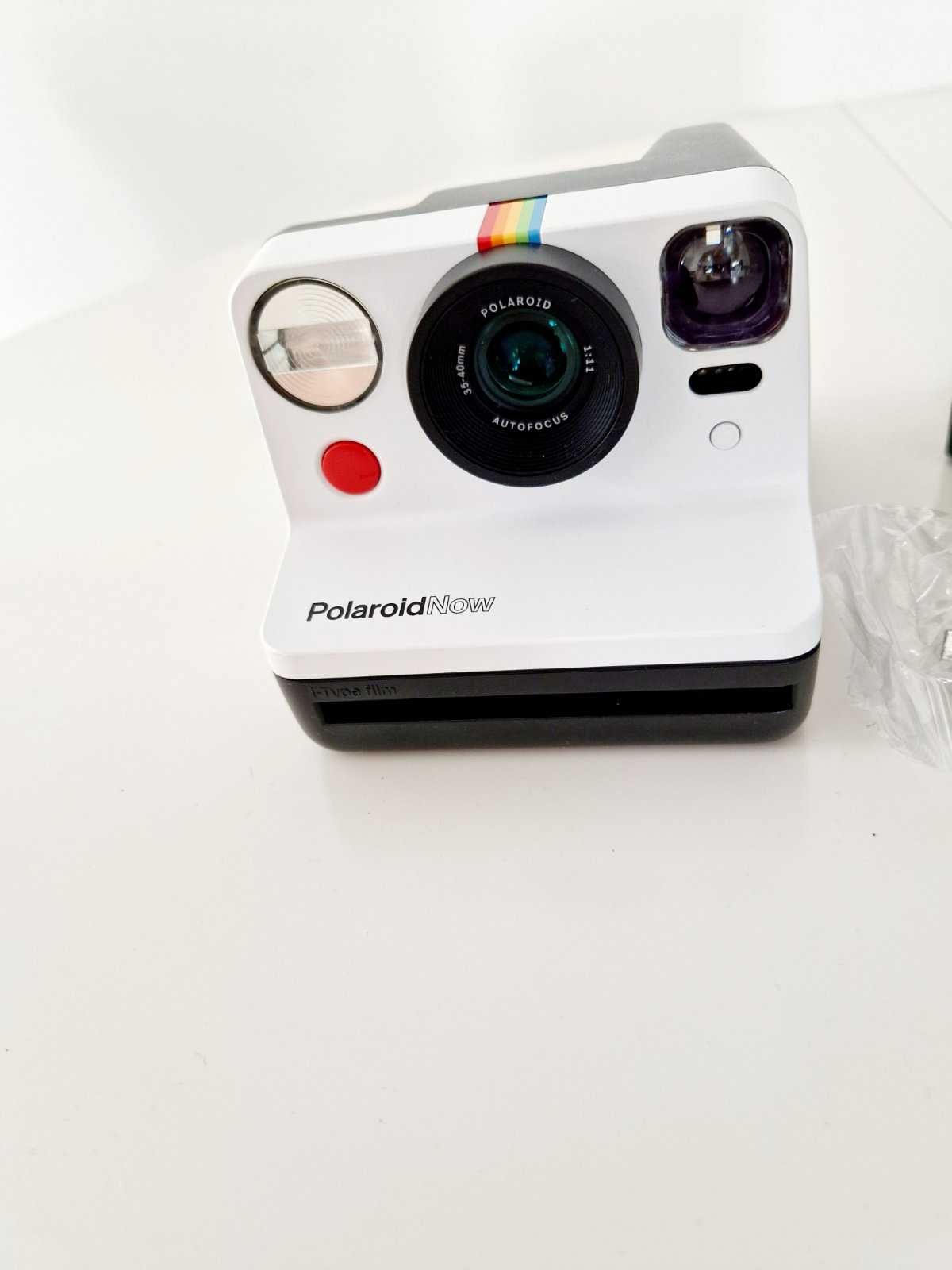 Nowy Polaroid NOW czarno - biały