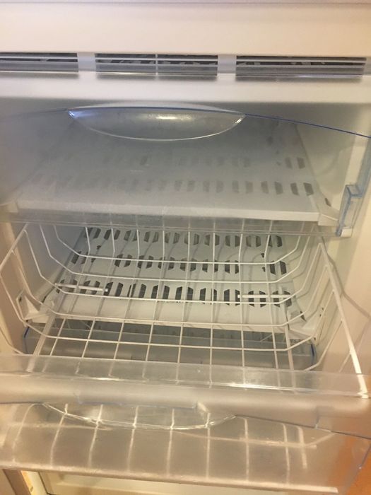 Продам морозильну камеру