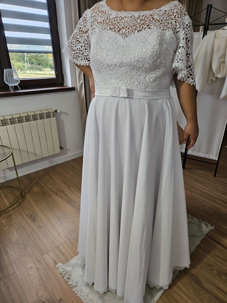 Suknia ślubna rozmiar  48-54 plus size