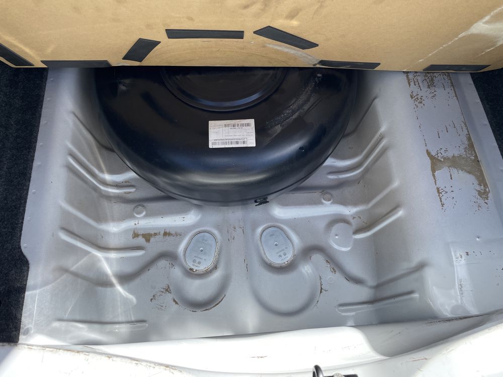 Peugeot 301 1.6L 2020 року