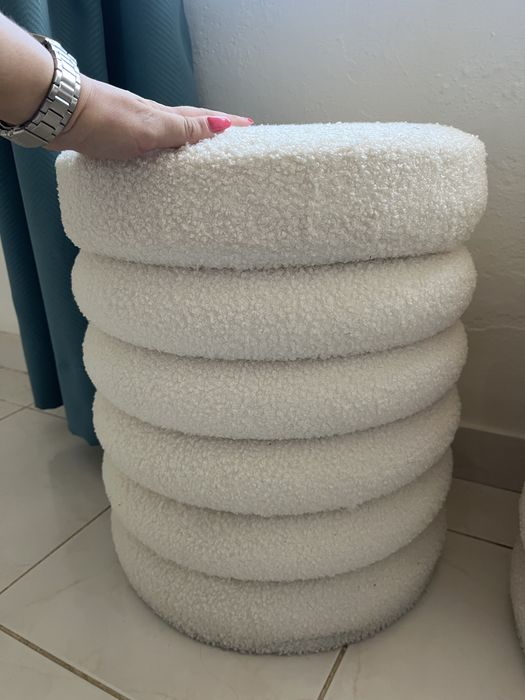 Apoios de cama frontais ou puff’s