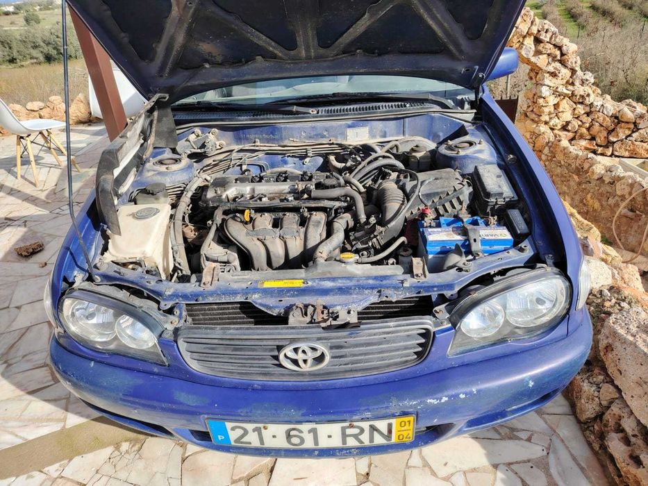 Toyota Corolla 1.3 vvti 2001 para peças