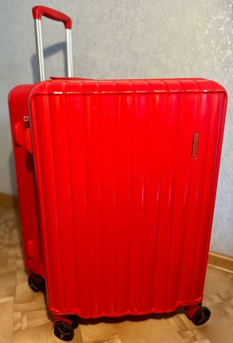 Чемодан OCHNIK размер М