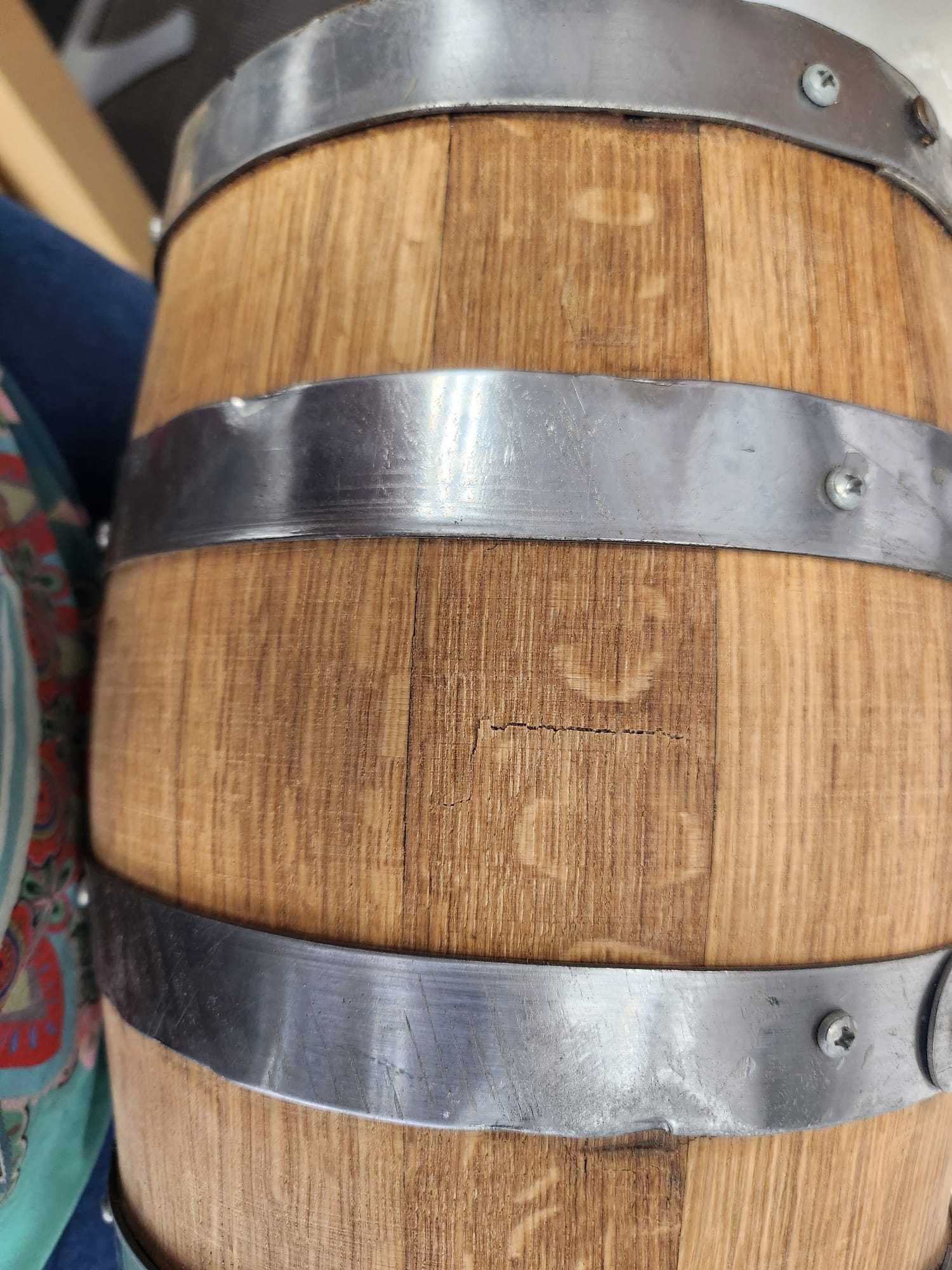 BECZKA DĘBOWA 3L  outlet nadaj się do dekoracji - uszkodzona