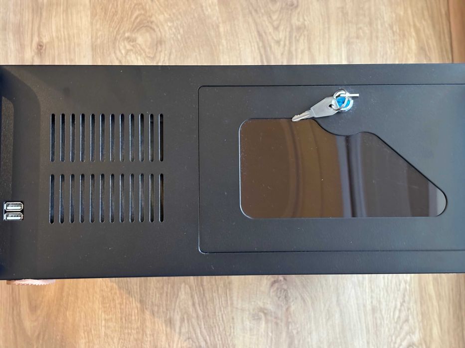 Servidor Rack 19” 4U – Intel – 4GB – SSD 250GB
