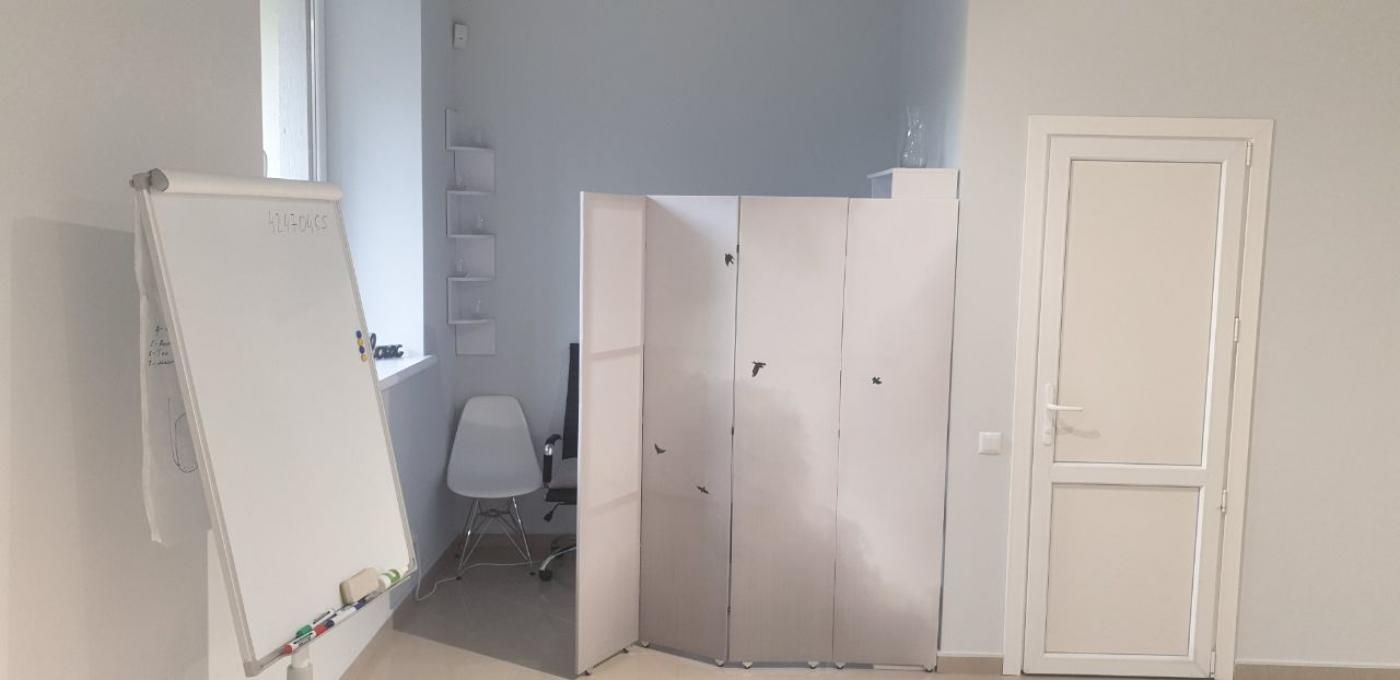Центр, топовий трафік, хороше приміщення з фасадом