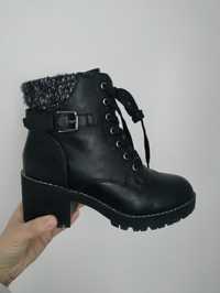 Vendo botas pretas