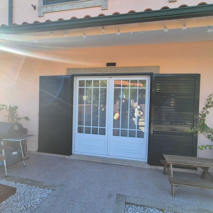 Janelas e portas em aluminium com vidro duplo