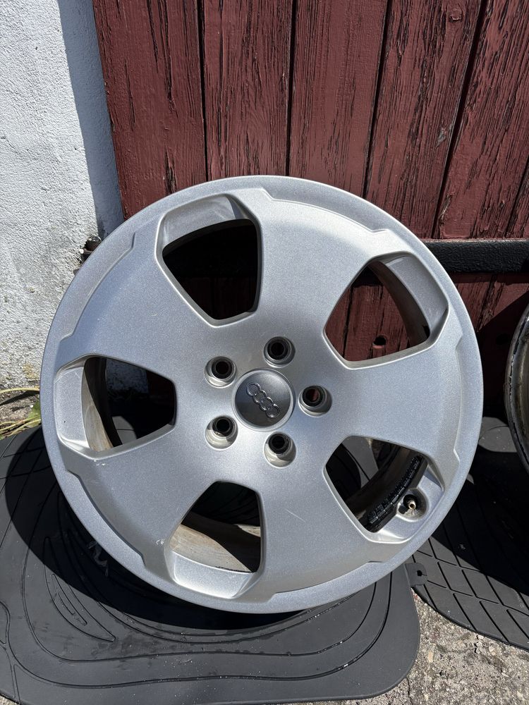 Oryginalne felgi Audi 17