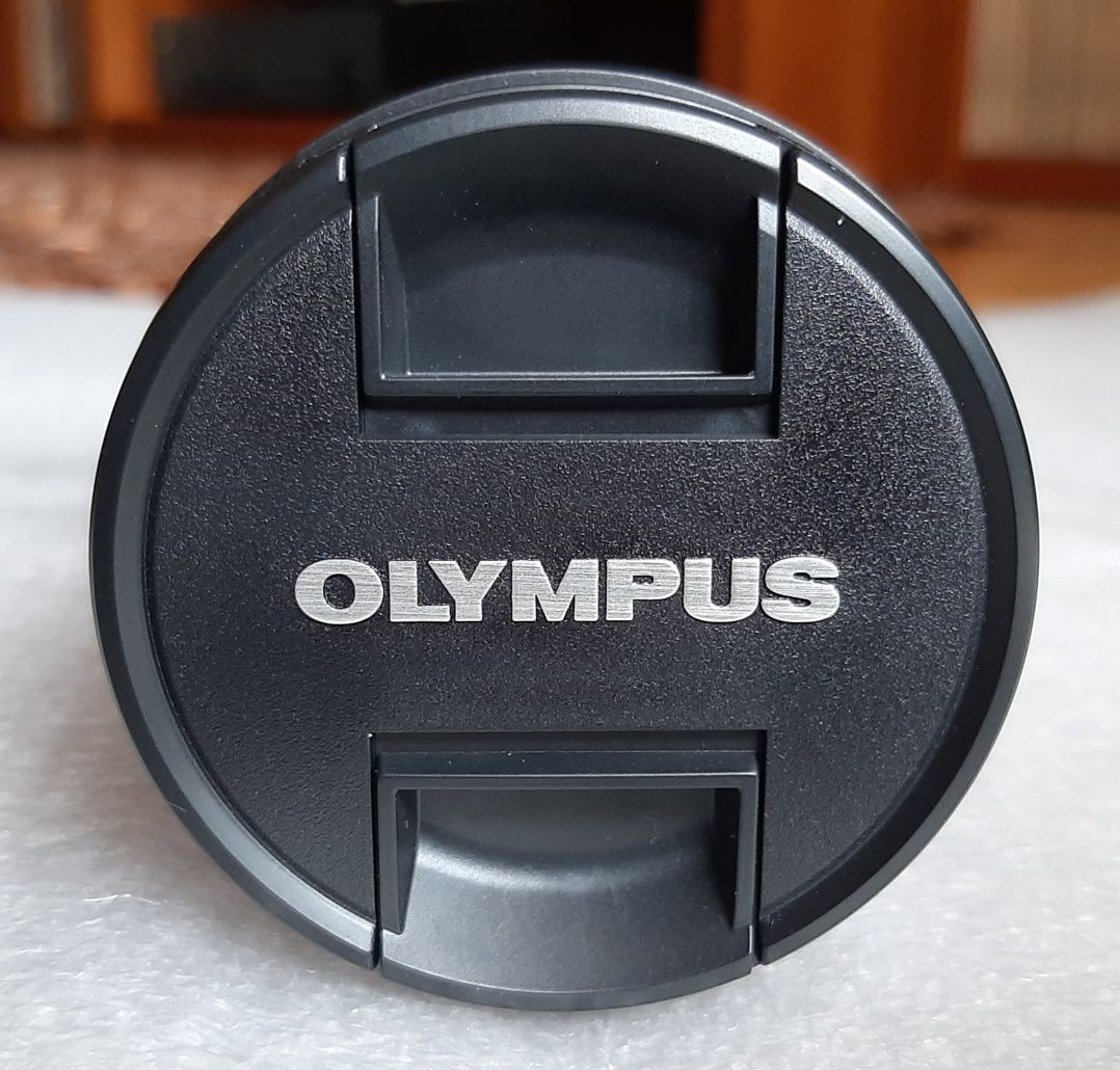 Olympus M.Zuiko Digital 14-150mm, nova