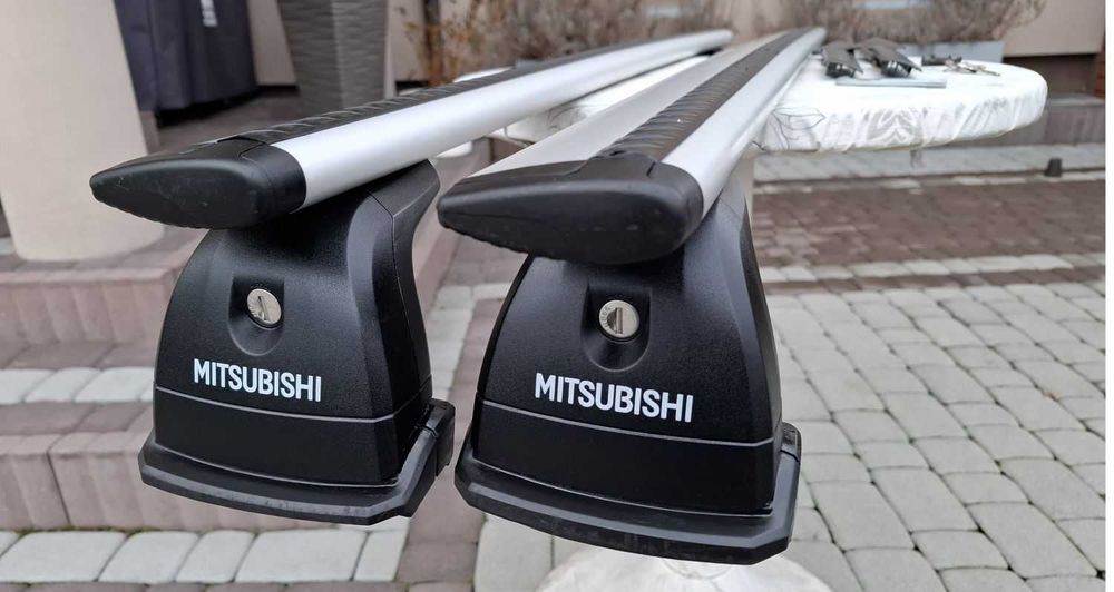 Oryginalny Bagażnik Dachowy Mitsubishi Outlander ASX Thule WingBar