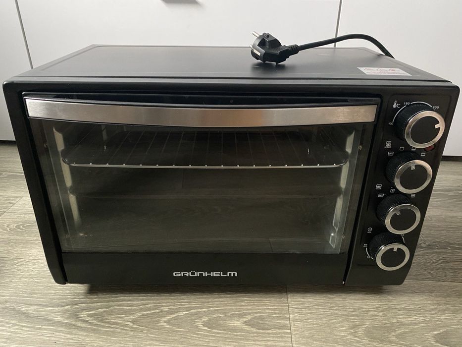 Духова піч GRUNHELM