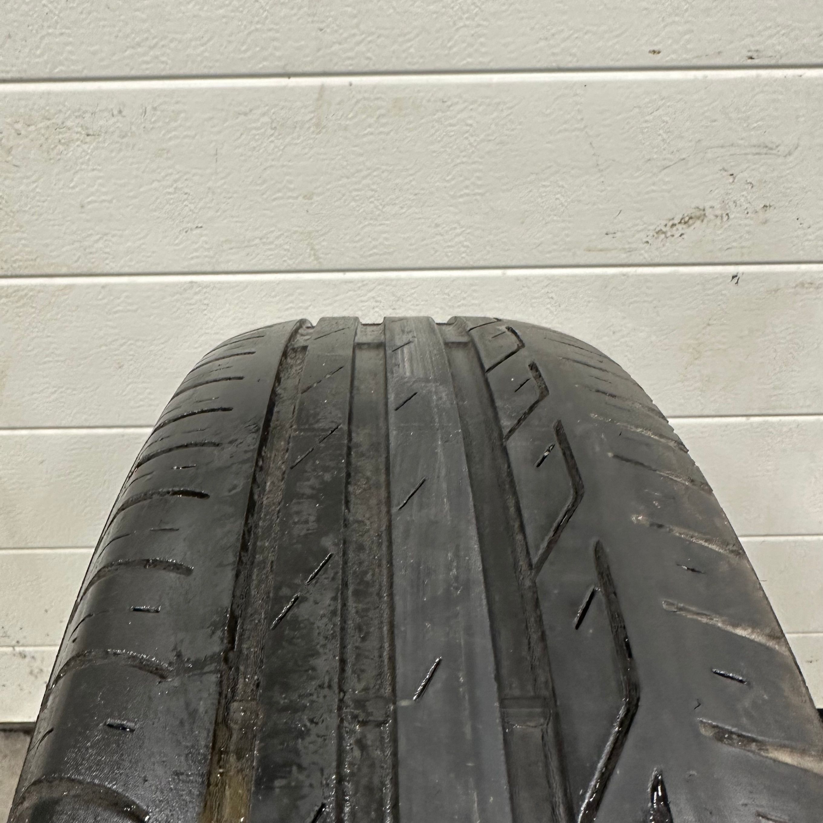 Opona Bridgestone Turanza T001 - 195/65/15