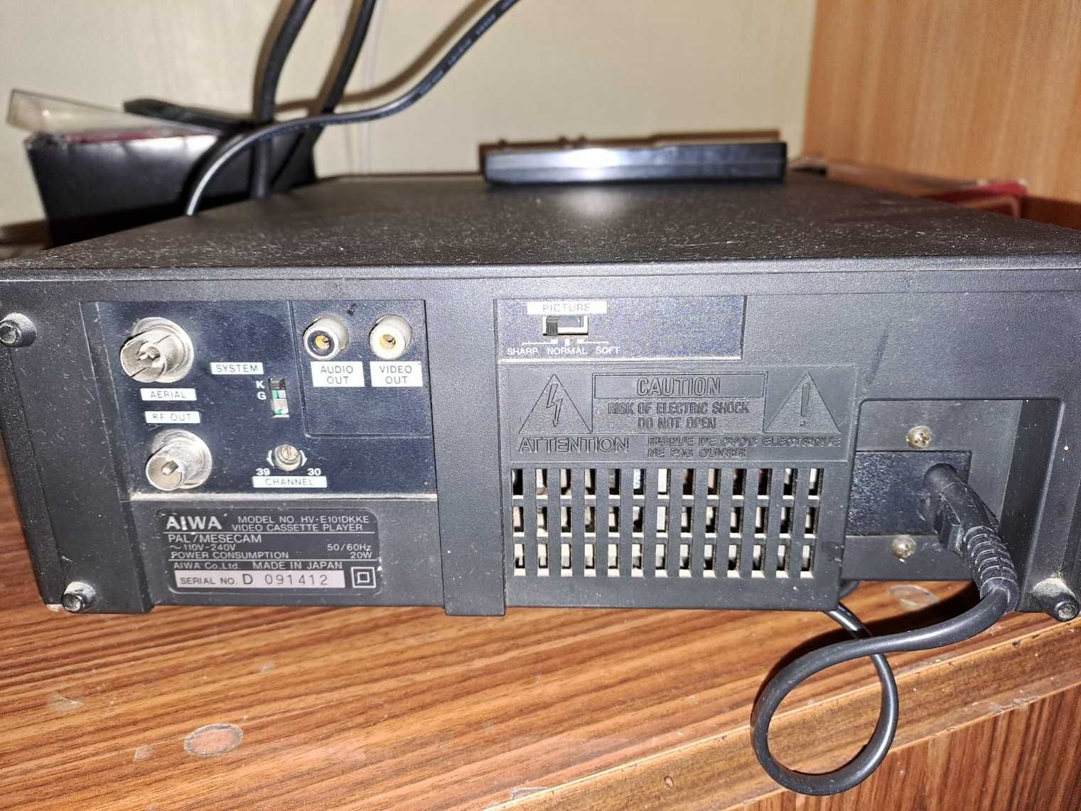 Odtwarzacz video VHS AIWA E101DK