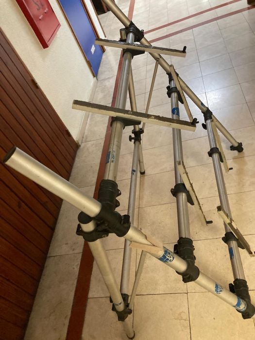 Stand Triplo de Sintetizadores Japones