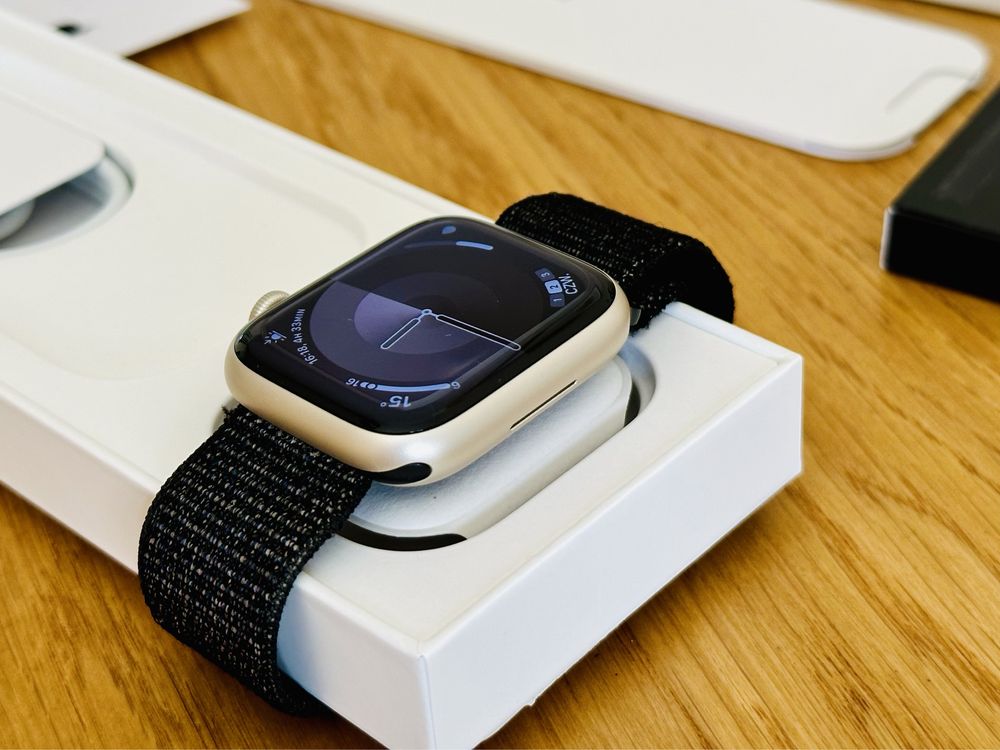 Apple Watch 8 księżycowa poświata 45mm GPS, na gwarancji + Gratisy