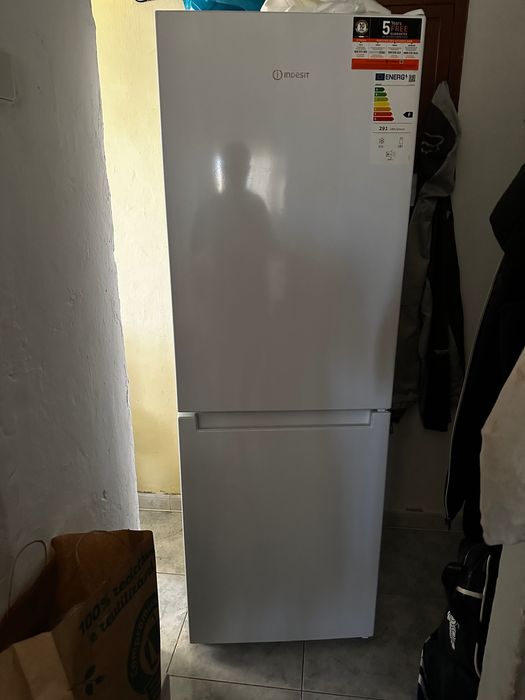 Frigorífico combinado Indesit