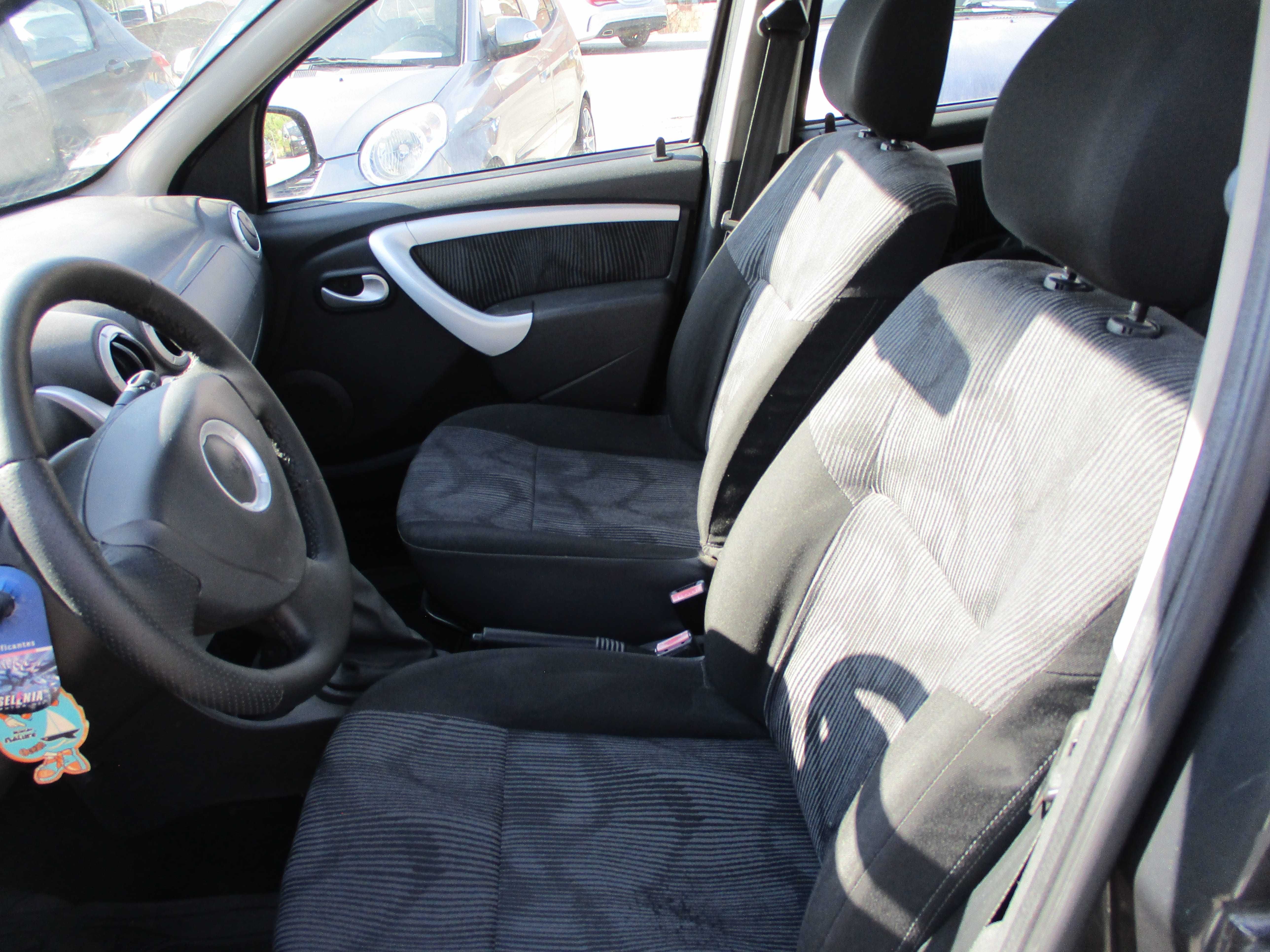 DACIA SANDERO 1.5 DCI COM REVISAO + GARANTIA